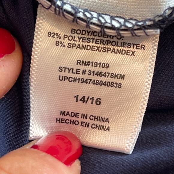 NINTENDO POKEMON T-shirt Boys Sz 14-16 Gently Used - Picture 6 of 6